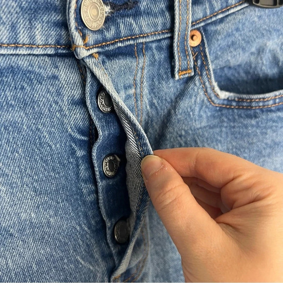 Levi’s Wedgie Straight leg high rise jeans button fly Size 29 - Picture 5 of 9
